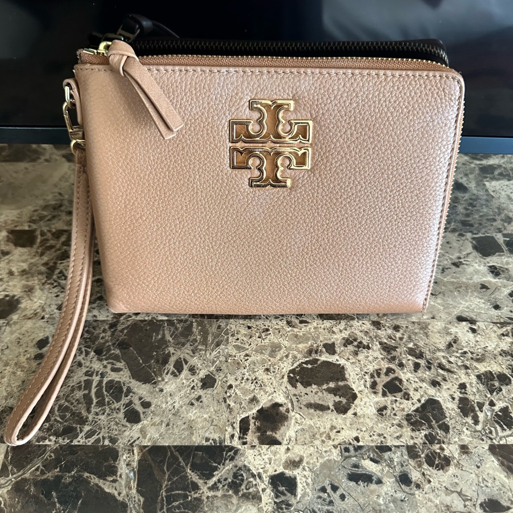 Tory Burch leather wristlet